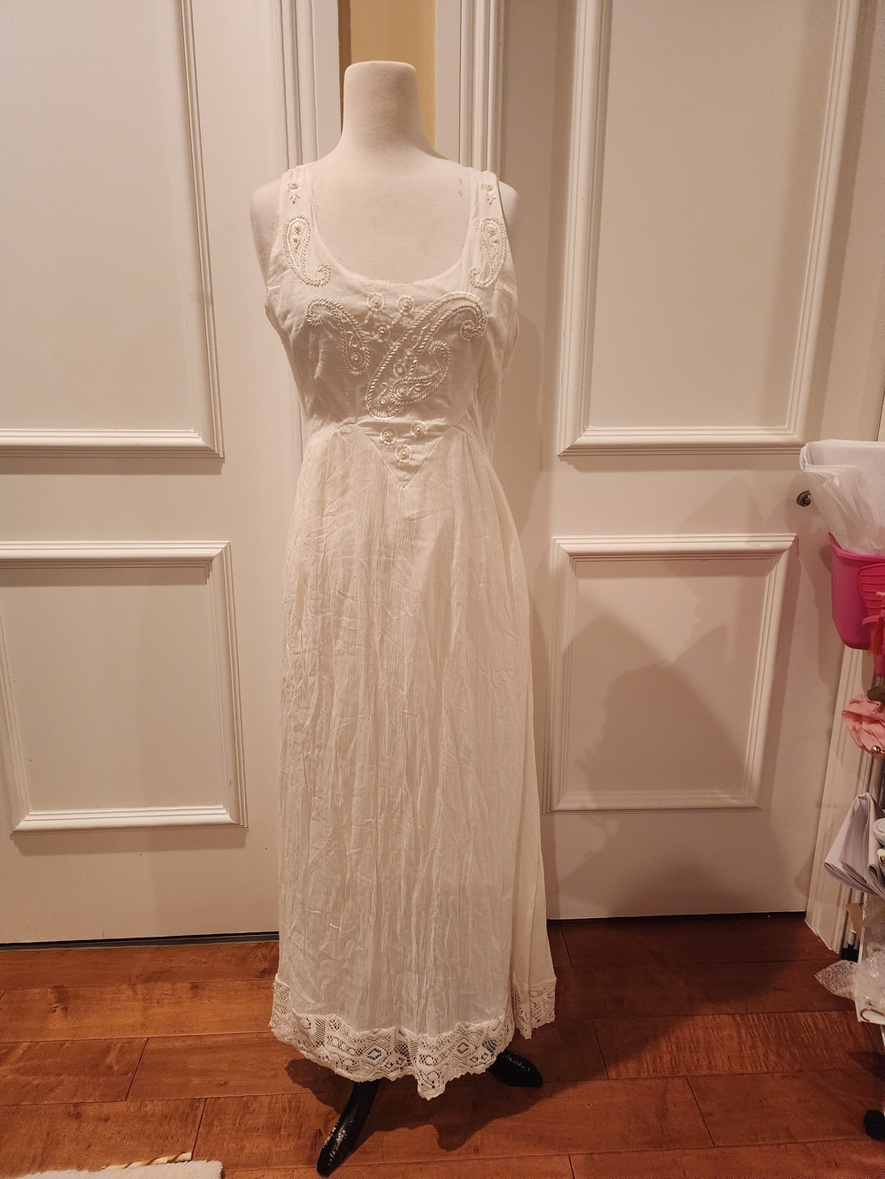 Magic White Maxi Dress with Lace Embroidery